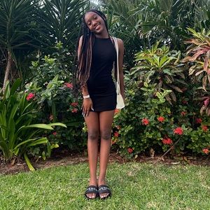 Meet your Posher, Olivia